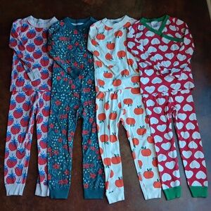 Hanna Andersson Holiday Pajamas 4 sets
